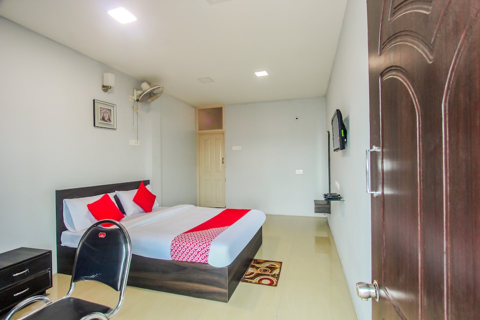 OYO 43151 City Lodge, Madikeri, Coorg