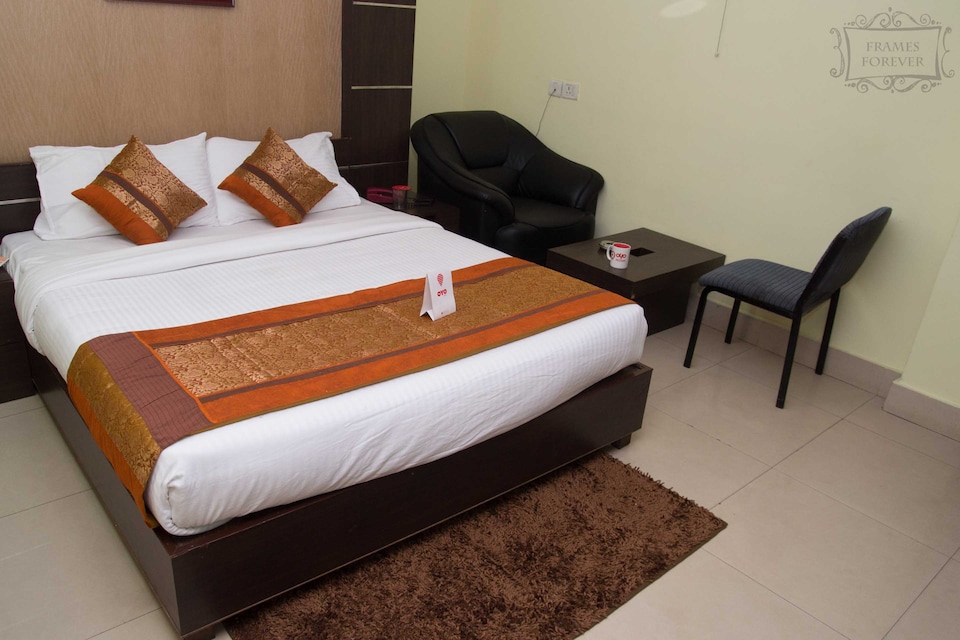 OYO 3925 near Railway Station, Railway Station Bhubneshwar, Bhubaneswar