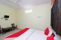 OYO 43248 Hotel Raj inn