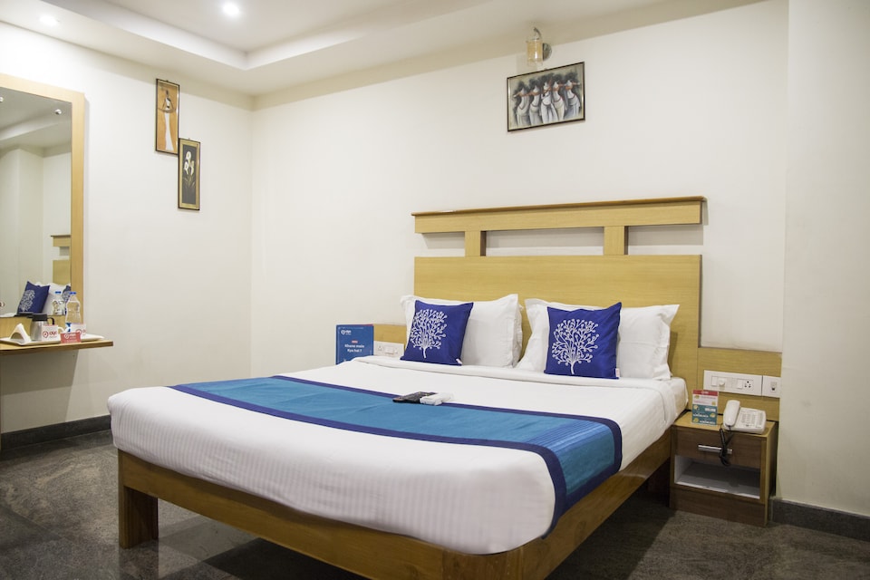 OYO Hotel Slv Grand, Tirumala Bypass Road, Tirupati