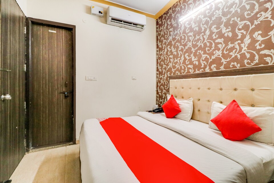 OYO 43268 Nh2, Faridabad, Faridabad