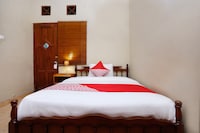 OYO 1072 Kampung Condro Wulan Guesthouse