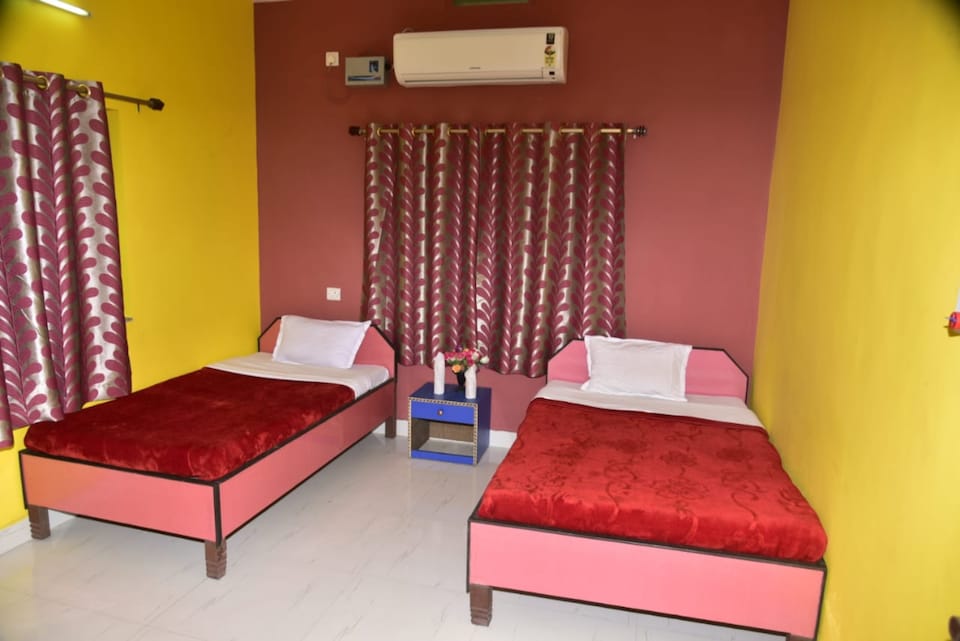 Live Under GYA129, Bodhgaya, Bodhgaya