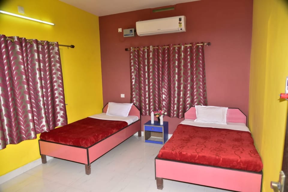 Live Under GYA129, Bodhgaya, Bodhgaya