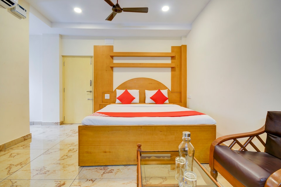 OYO Flagship 43289 Srikrishnan Residency Raja Mill Rd, Pollachi City, Pollachi