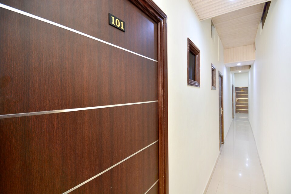 OYO 43291 Br Guest House, Golden Temple Road Amritsar, Amritsar