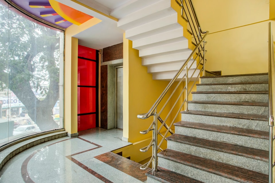 OYO 43298 Hotel Sai Grand, Mysore road - Nayandahalli Metro Station, Bangalore