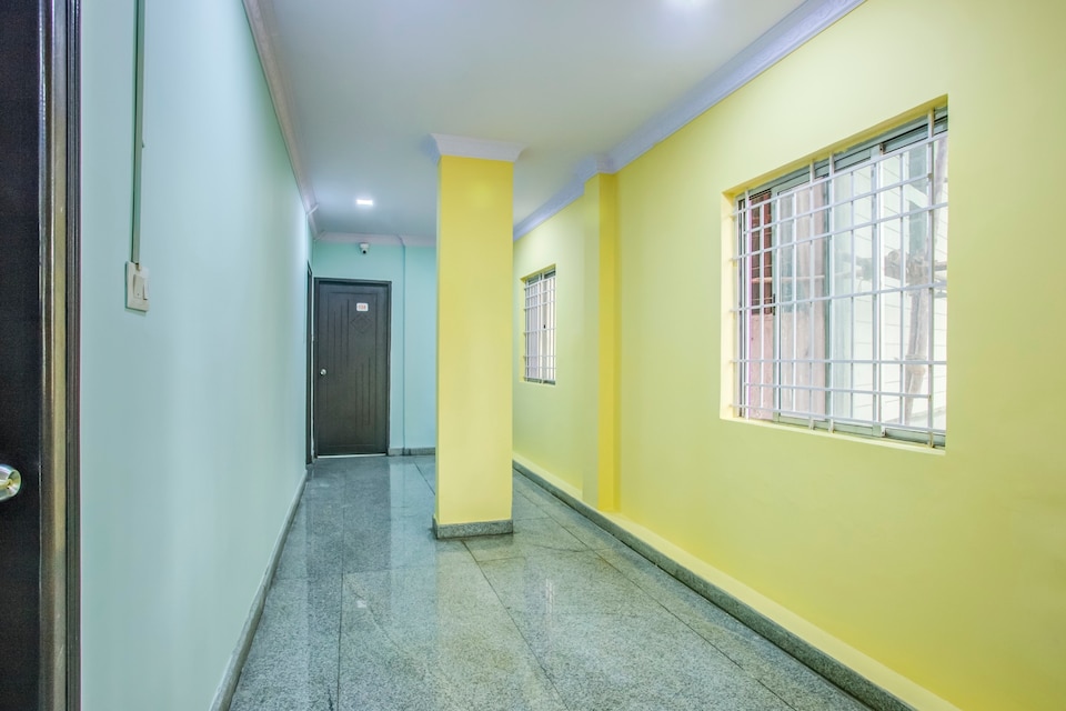 OYO 43298 Hotel Sai Grand, Mysore road - Nayandahalli Metro Station, Bangalore