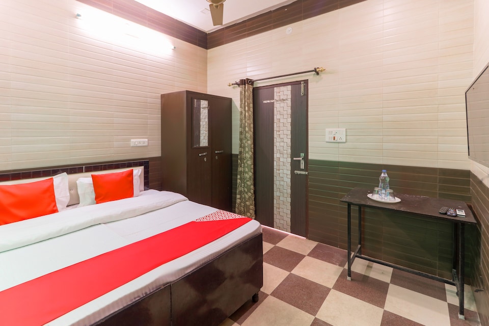 OYO 43318 Aayat Apartment, Jalandhar, Jalandhar