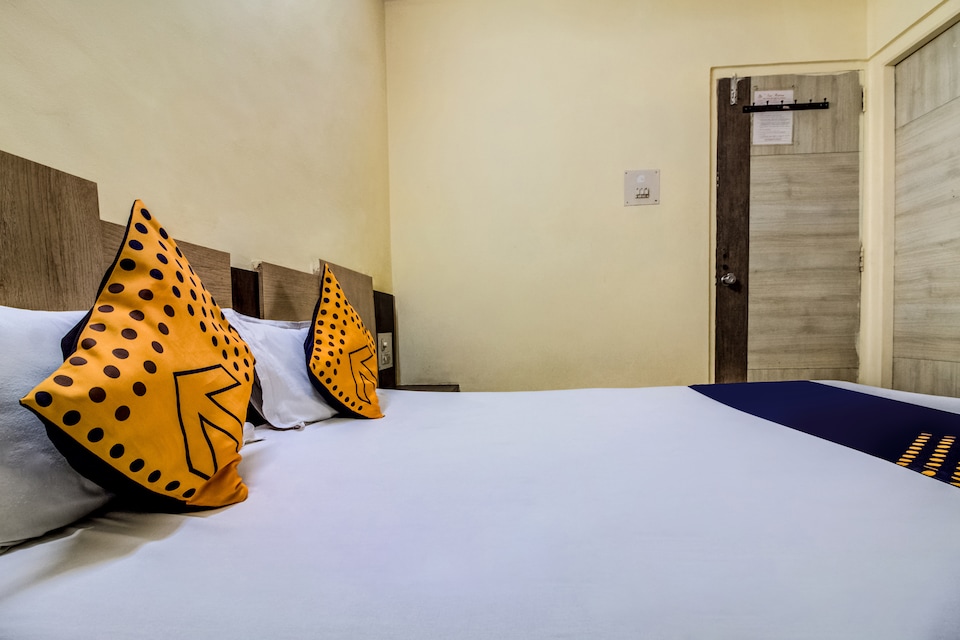 SPOT ON 43423 Hotel Sai Ratna Lodging, Panchvati Nashik, Nashik