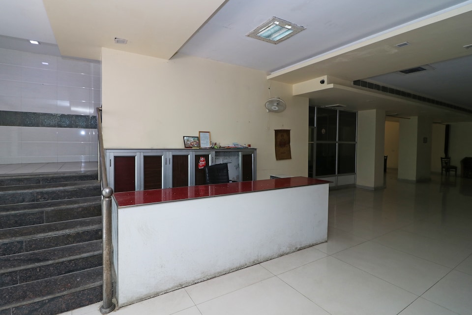 OYO 43426 Hotel Him View, Hamirpur city, Hamirpur