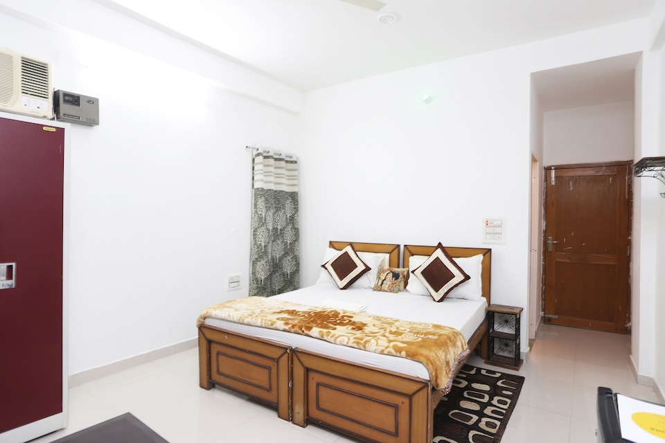 OYO 43453 Hotel Yuvraj, Laxman Jhoola Rishikesh, Rishikesh