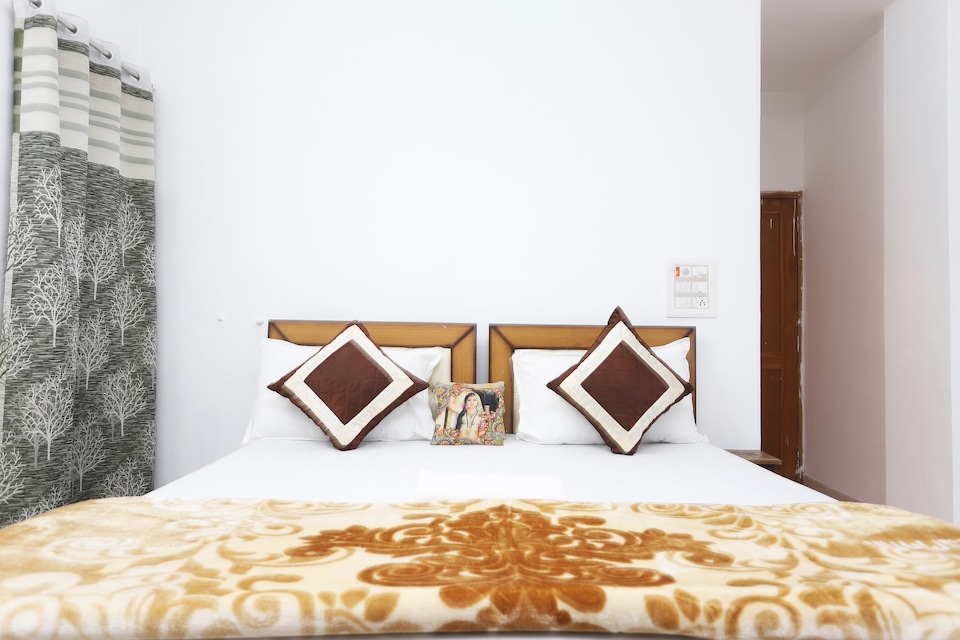 OYO 43453 Hotel Yuvraj, Laxman Jhoola Rishikesh, Rishikesh