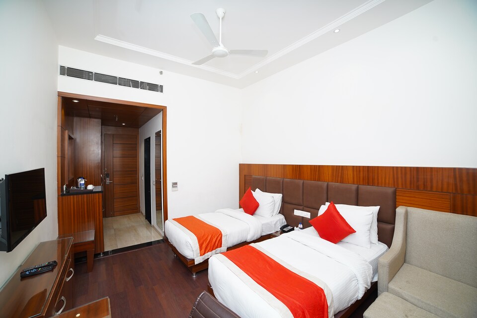 Palette - The Bliss - Gateway To Corbett, ISBT Kashipur, Kashipur