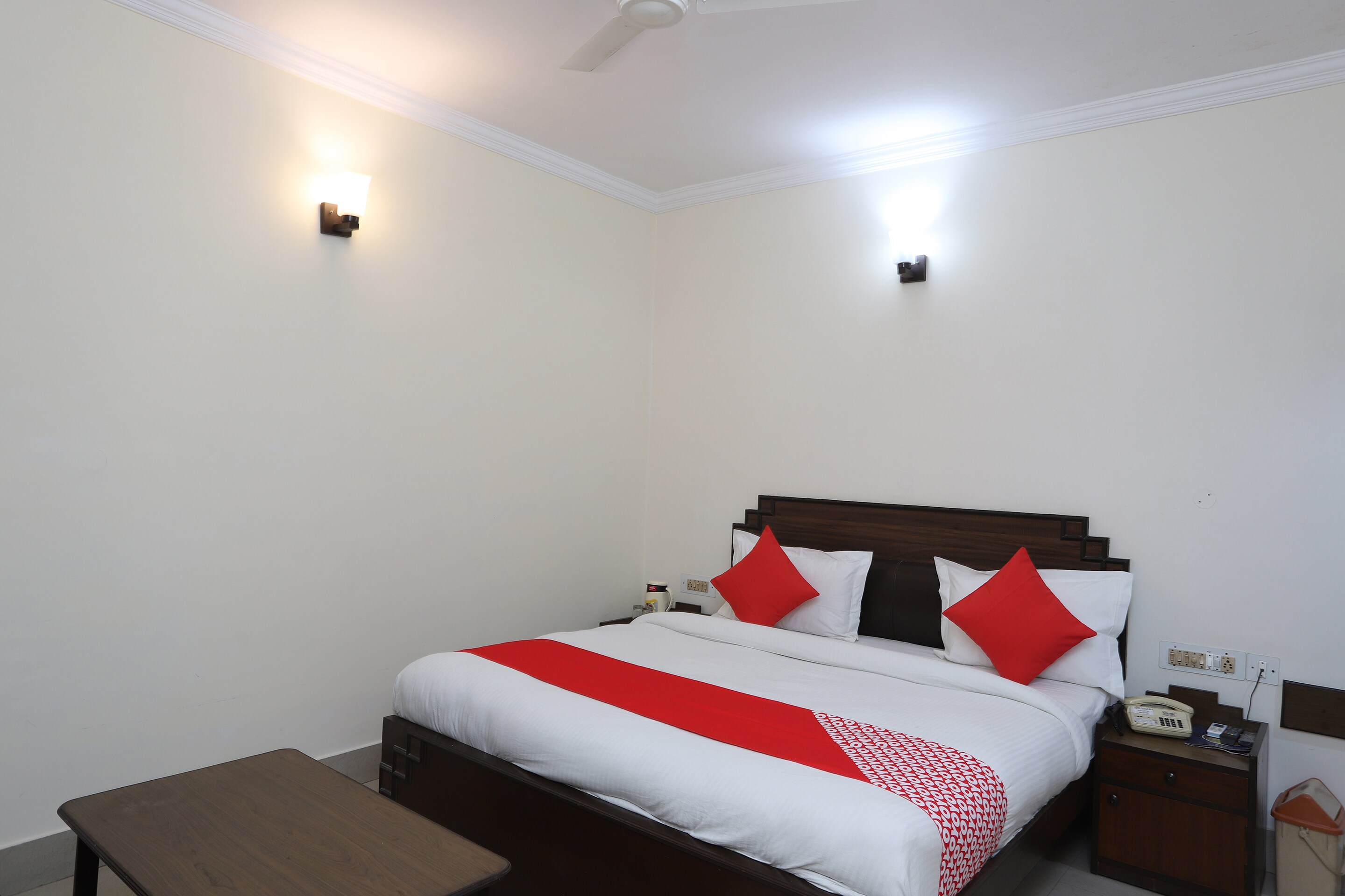 Hotels Muzaffarnagar  Price start     950