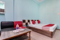 Spot On New Supriya Palace