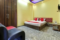 Spot On New Supriya Palace