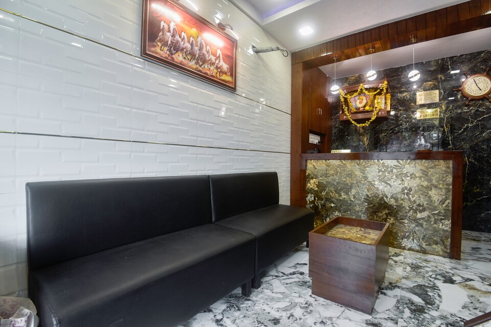 OYO 43473 Airoli Heights, Mumbai-Airoli-Ghansoli-KoperKhairane, Mumbai