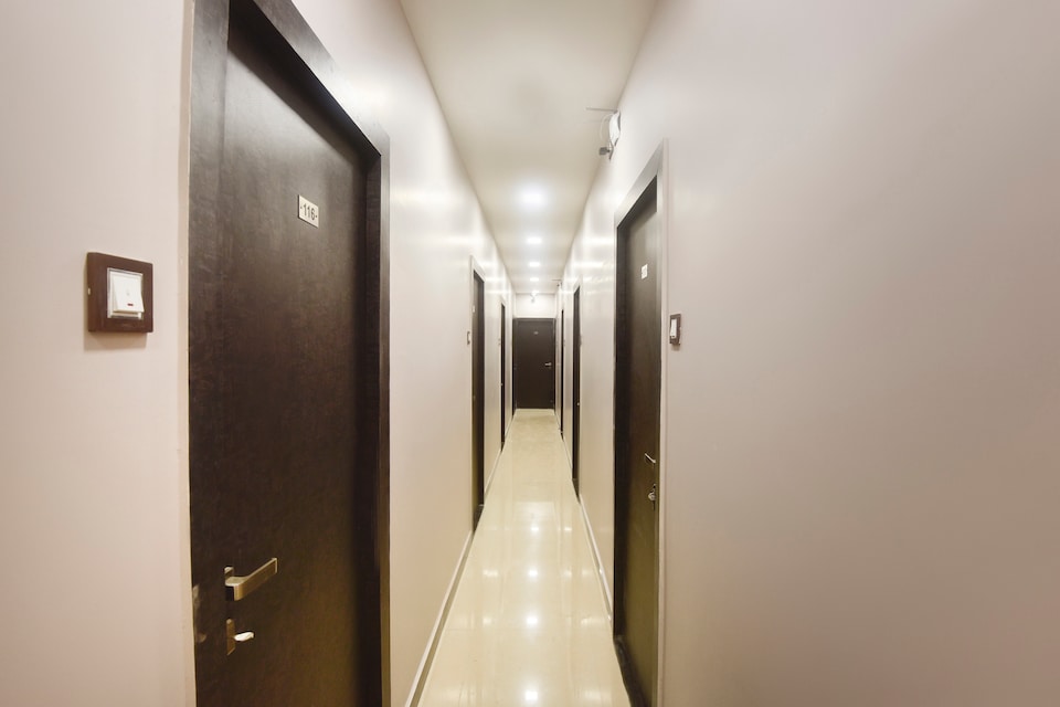 Hotel Blue Sky, Mumbai Bhandup-Vikhroli-Mulund, Mumbai
