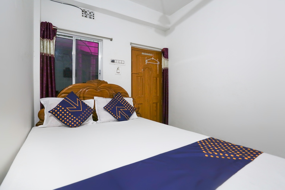 SPOT ON 43475 Purity Mahal, Hazarduari, Berhampore