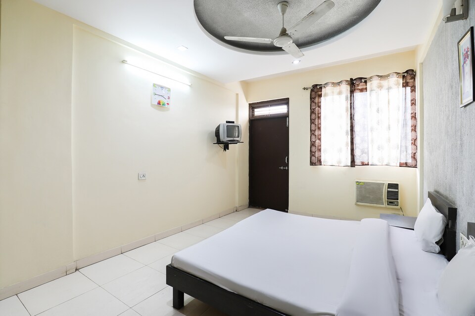 SPOT ON 43504 Hotel Highway Inn, Gandhidham, Gandhidham