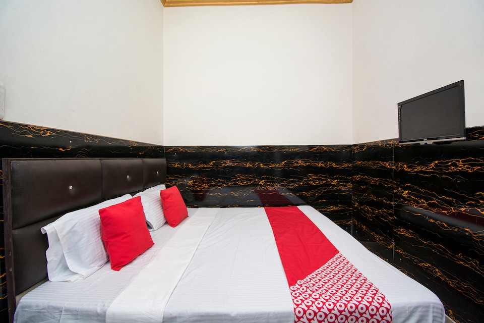 OYO 43606 Darshan Guest House, Golden Temple Road Amritsar, Amritsar