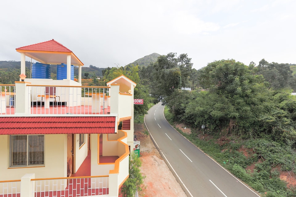 OYO 43514 Hill Travellers, Ooty Mysore Road Ooty, Ooty