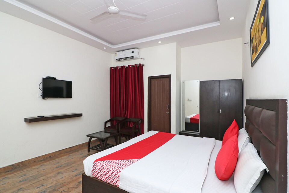 OYO 43612 Hotel Prem Plaza, Chakrata Road Dehradun, Dehradun