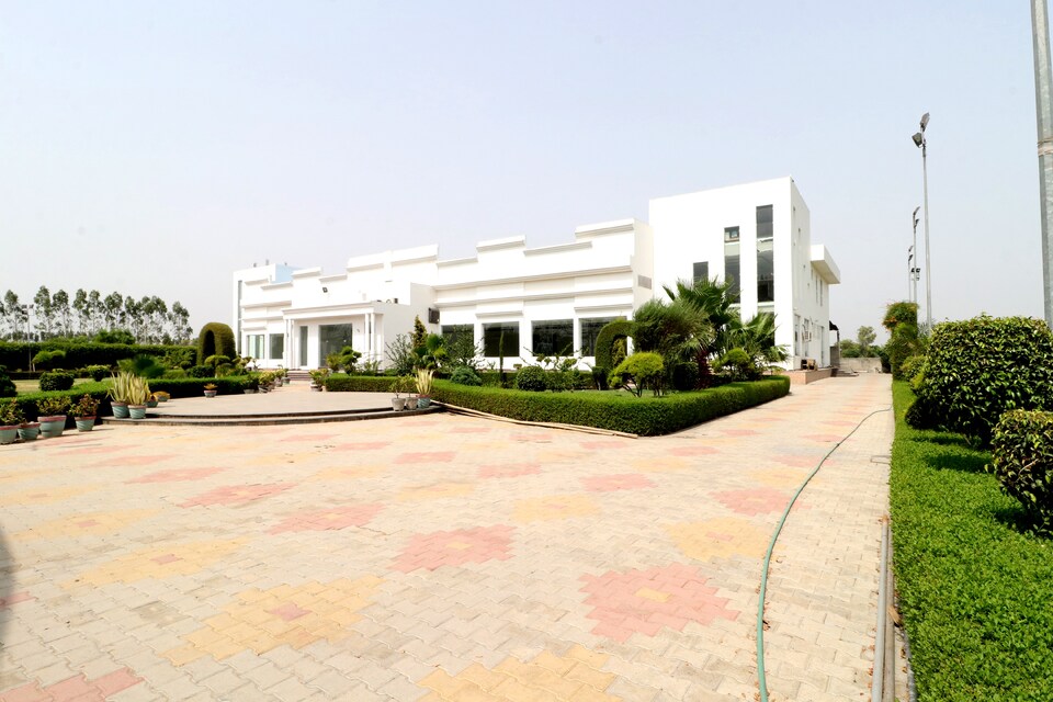 Capital O 43614 Rose Castle, Jind, Jind