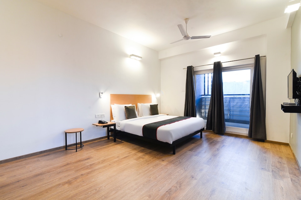OYO Townhouse 239 Venue Hotel Airport, Airport Road Bangalore, Bangalore