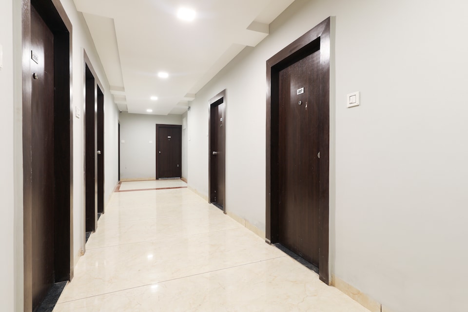 OYO 43622 Hotel D9, radission square, Indore