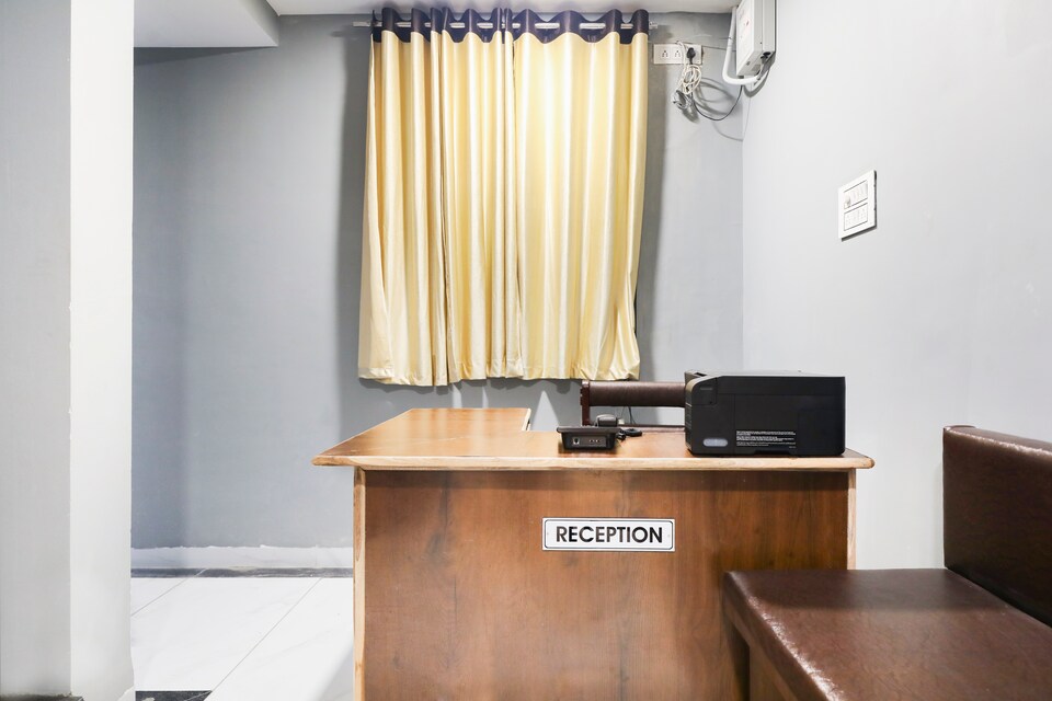 OYO 43622 Hotel D9, radission square, Indore