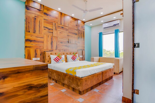 OYO Home 43629 Elite Stay Shalimar Bagh