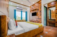 OYO Home 43629 Elite Stay Shalimar Bagh