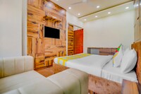 OYO Home 43629 Elite Stay Shalimar Bagh