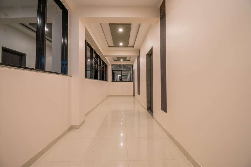 Capital O 43636 Hotel Tripursundari And Lodge , Tuljapur, Osmanabad