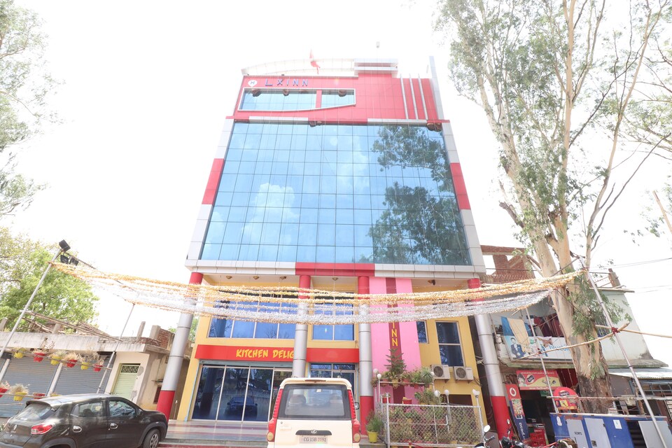 SPOT ON 43638 L X Inn, Daltonganj city, Daltonganj