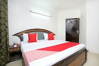 OYO Hotel City Heart 18