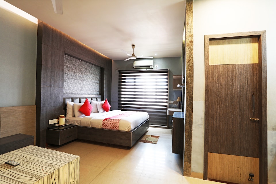 OYO 43649 Hotel Mukund Palace, Mathura Station, Mathura