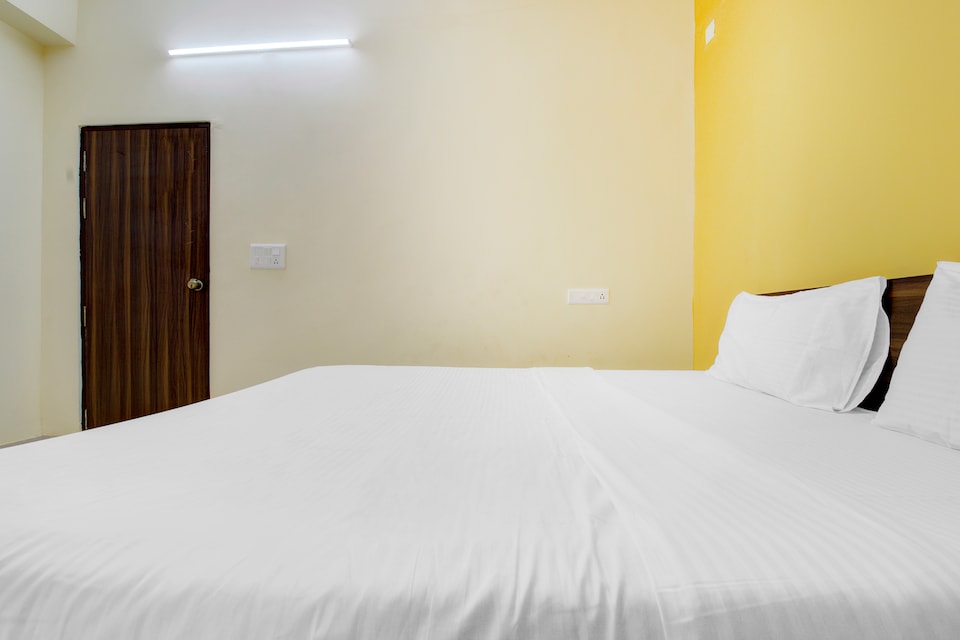 SPOT ON 43662 Anjanadri Lodge, Chikballapur-Bangalore, Chikballapur