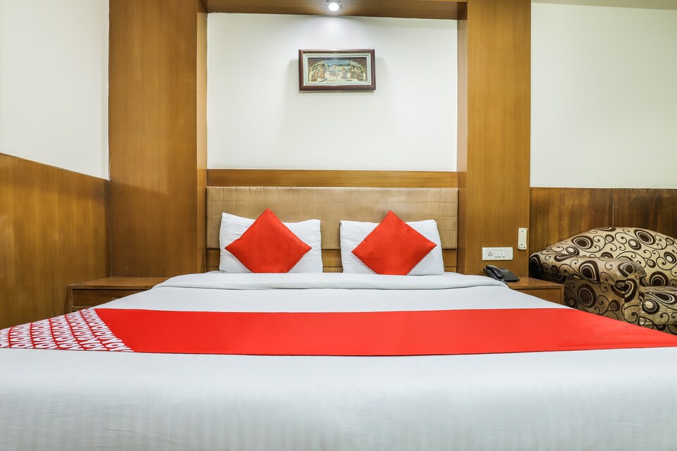 OYO 43670 Hotel Apra Deluxe, Karol Bagh Delhi, Delhi