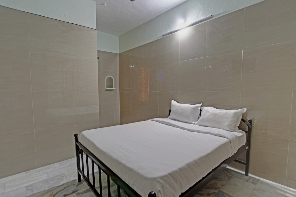 SPOT ON 43677 Rkp Residency, Coimbatore Airport, Coimbatore