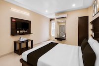 Super Townhouse Oak Mancherial Railway Station Formerly Vishnu Residency
