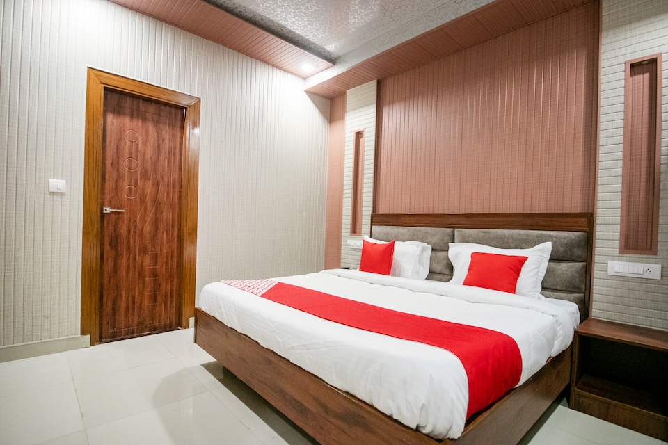 OYO 43682 Rose, Zirakpur, Zirakpur