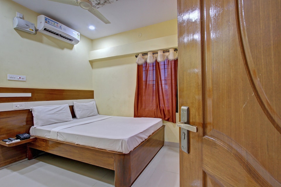 SPOT ON 43683 Sri Ranga Lodge, Raichur, Raichur