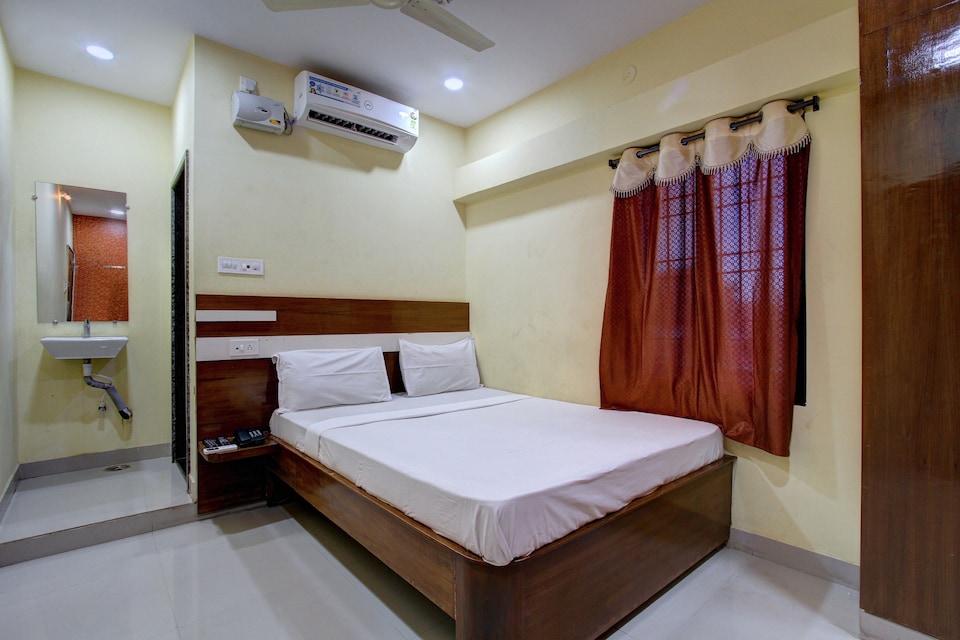 SPOT ON 43683 Sri Ranga Lodge, Raichur, Raichur