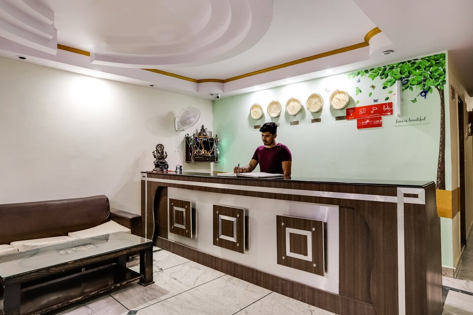 OYO 43687 Golden Deluxe Hotel, Karol Bagh Delhi, Delhi