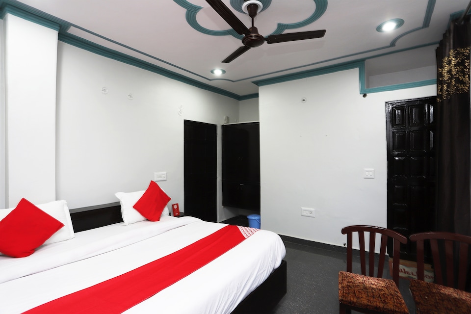 OYO 43694 Hotel Hillson, Pauri City, Pauri Garhwal