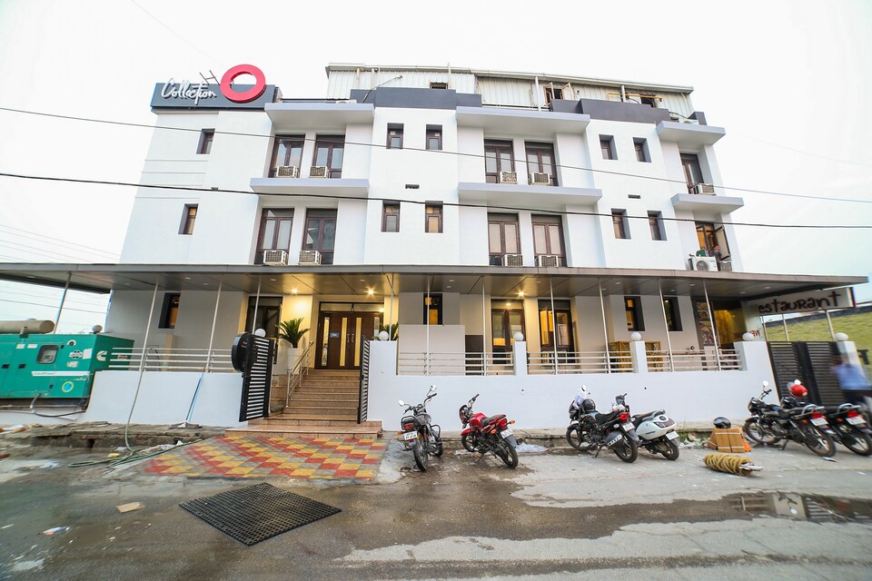 Collection O 43705 Blue Bell, Greater Noida, Noida