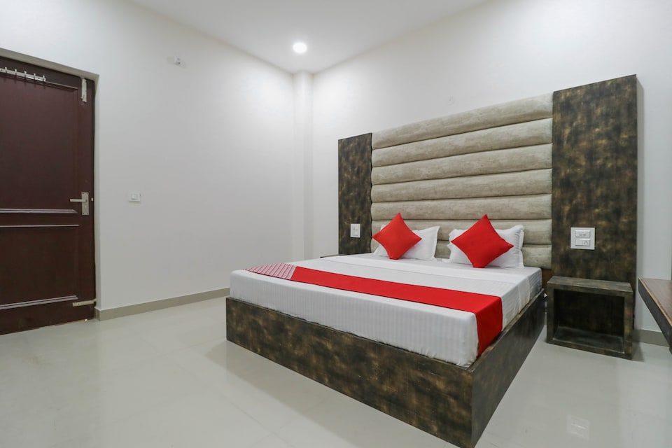OYO Hotel Grand Inn, Jalandhar, Jalandhar